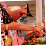 Portable Handheld Luggage Scale Electronic Travel Scale for Suitcases Parcels with Display Durable Material Convenient for Travel - Image 6