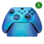 Razer Universal Quick Charging Stand for Xbox Series X|S: Magnetic Secure Charging - Perfectly Matches Xbox Wireless Controllers - USB Powered - Aqua Shift (Controller Sold Separately) - Image 2